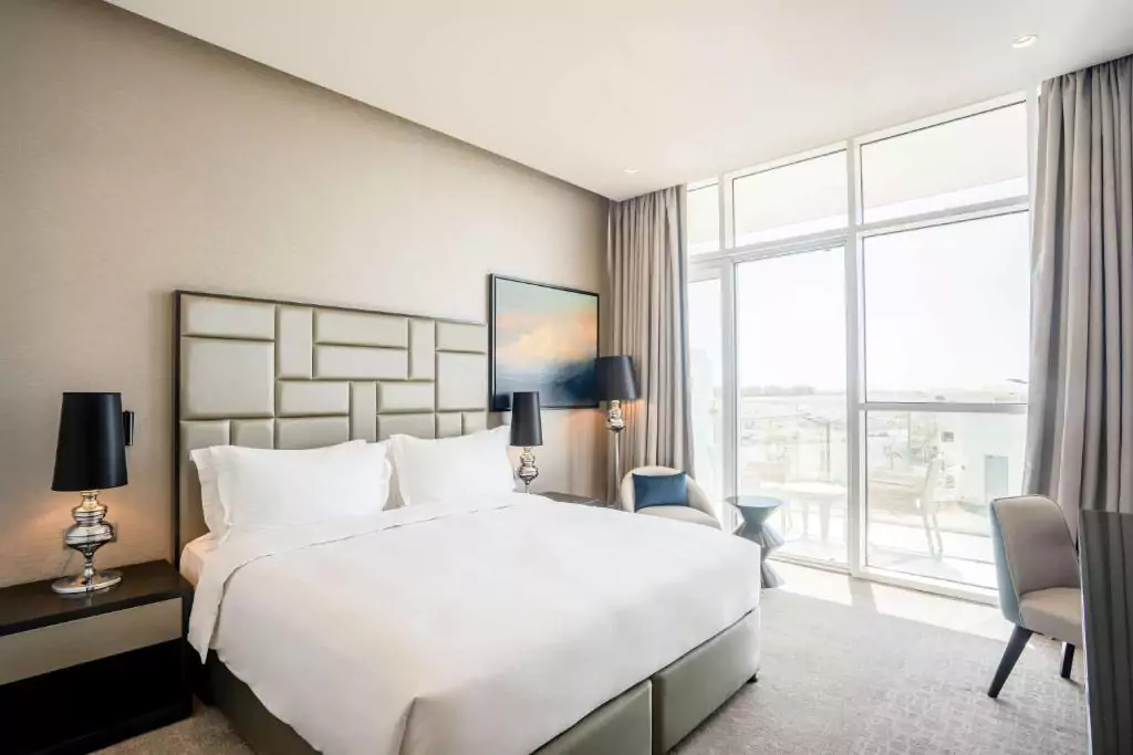 Dubai 4 star hotels