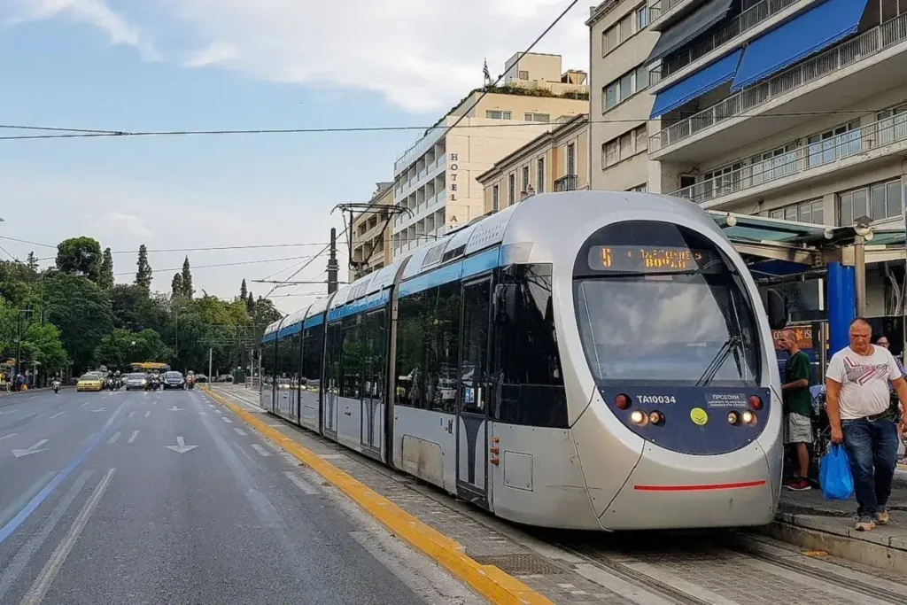 السياحة في أثينا المسافرون العرب