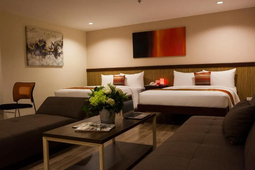 NS Royal Hotel