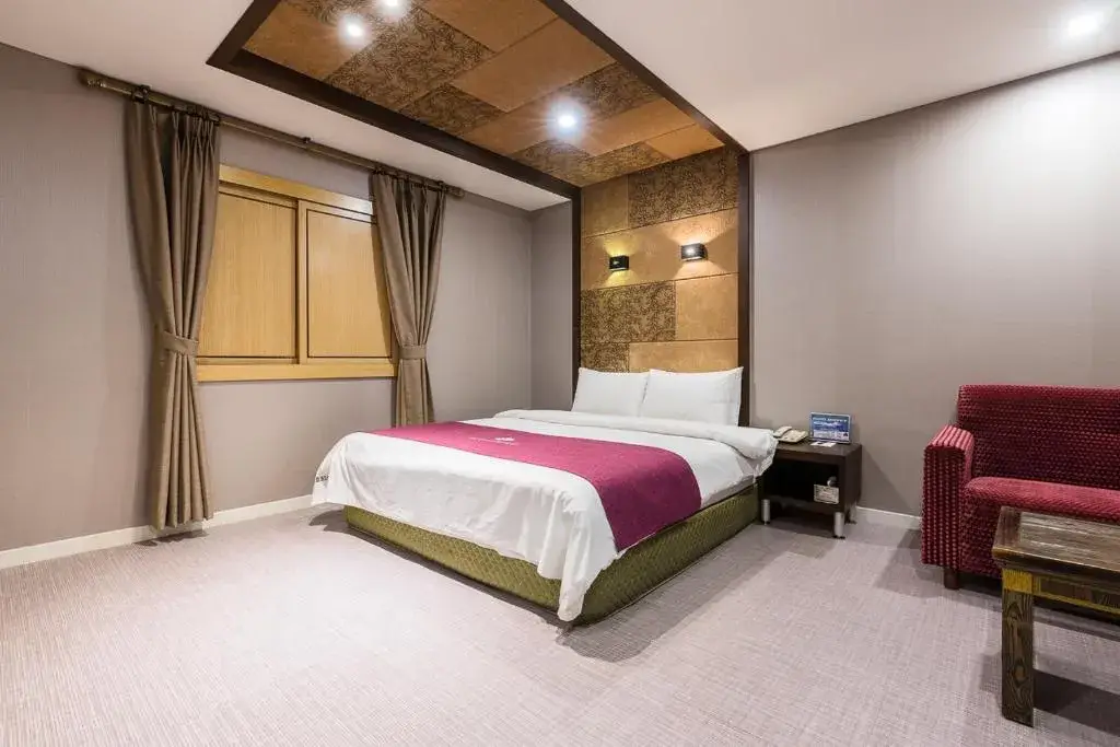 Symphony Hotel