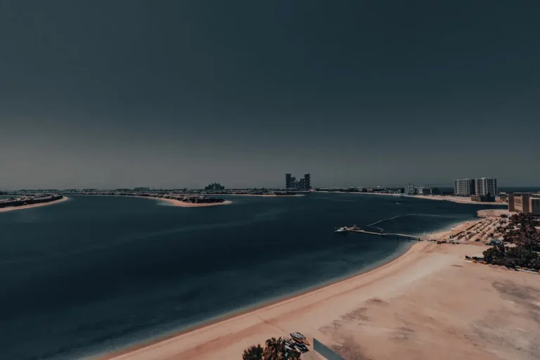 اكتشف الرفاهية في افضل فنادق مطلة على كورنيش جدة خمس نجوم 2025