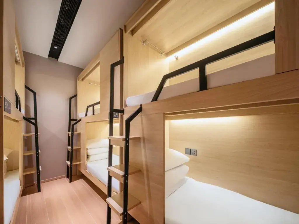 Denpa Inn-Lao Ximen Metro Station Branch