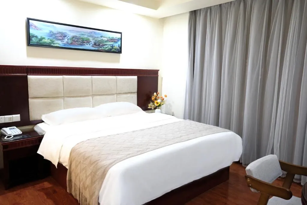 Huahang Hotel - Guangzhou Baiyun International Airport - Free airport shuttle bus
