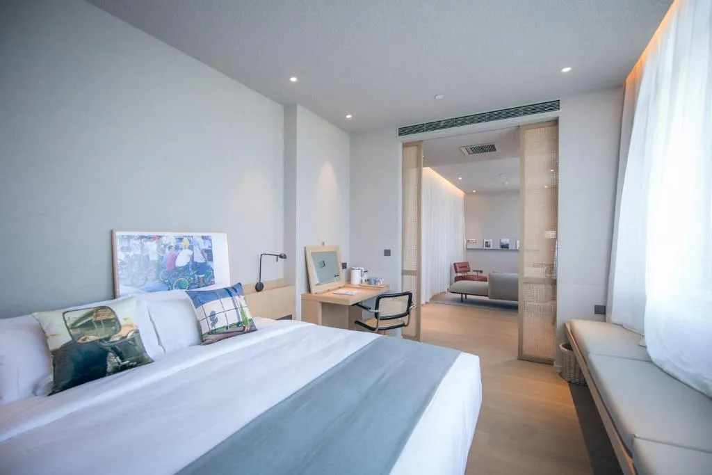 Read and Rest Hotel
